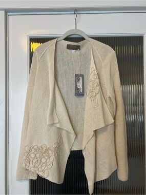 NWT Zuza Bart Cream Open-Front Women's Linen Sweater Cardigan with Appliqué